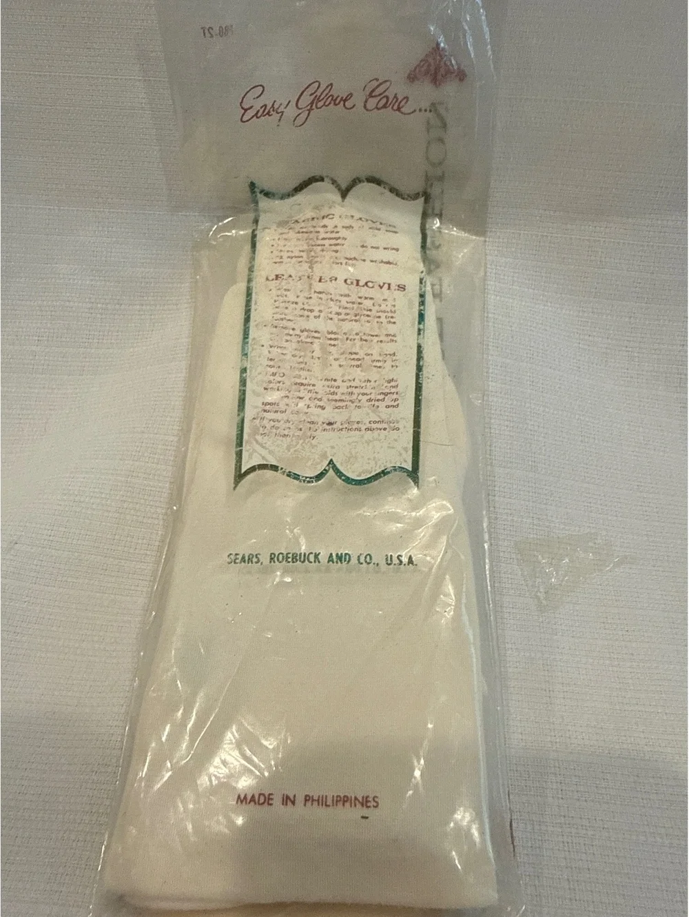 Vintage Stretch Nylon White Gloves Size 7 1/2 with Pearl Button Closure